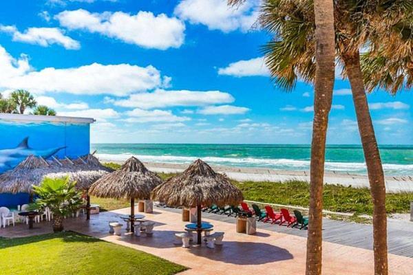5 Min Beaches~mini Golf~pool Table~pets~king Bed +