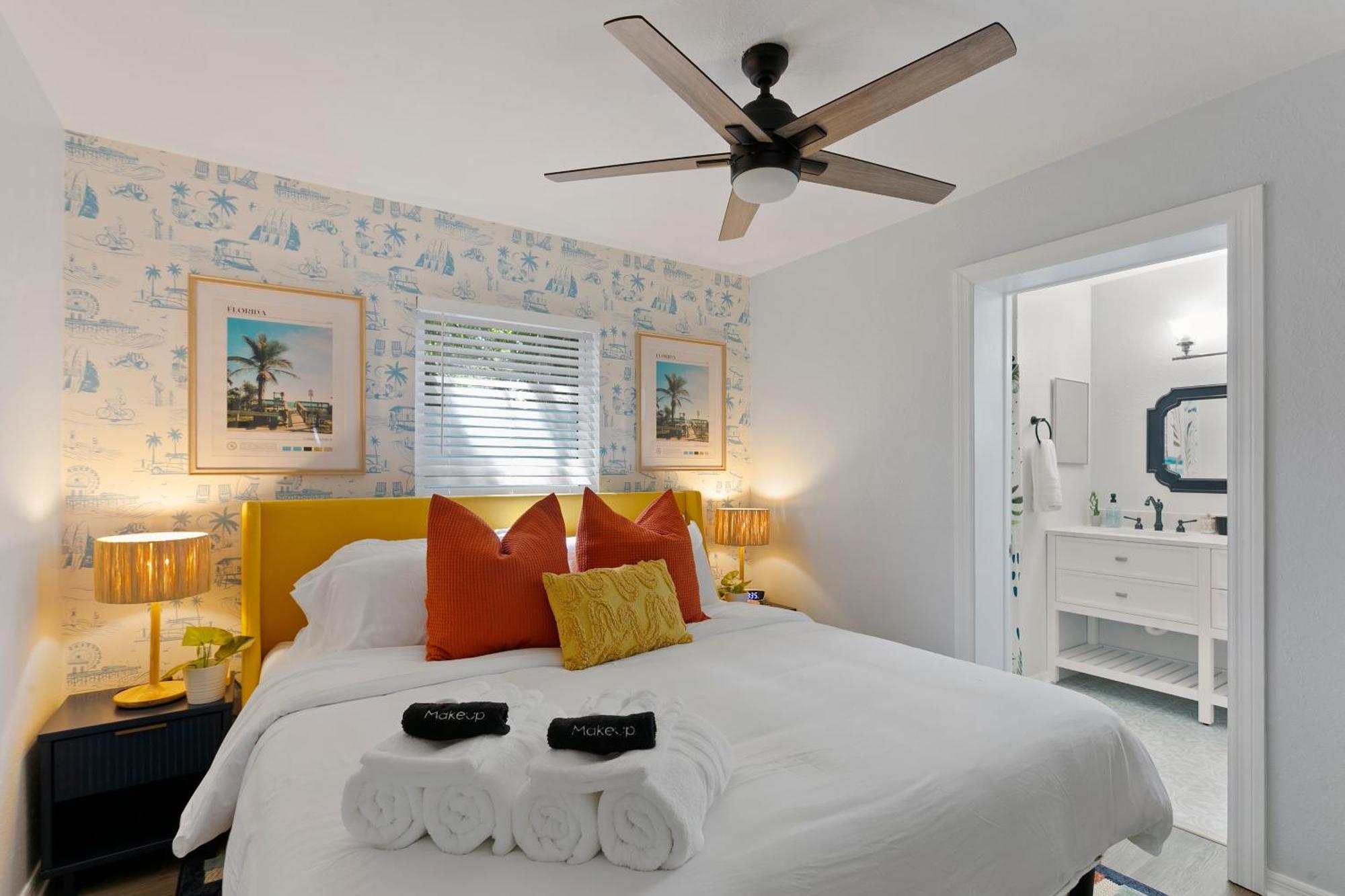 5 Min Beaches~mini Golf~pool Table~pets~king Bed + Ferienhaus *