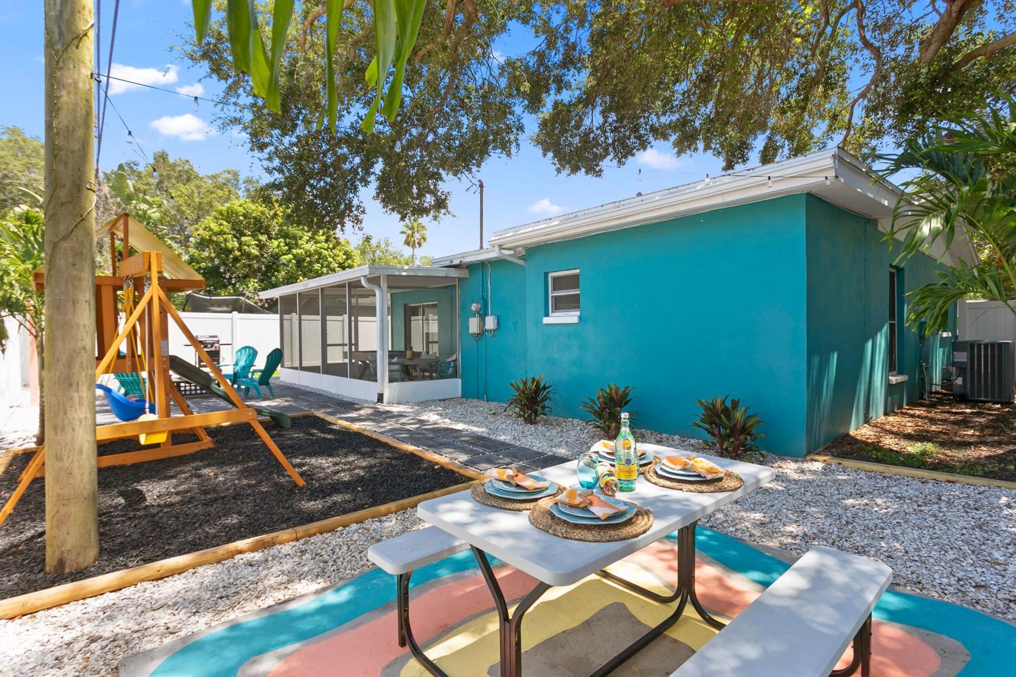 5 Min Beaches~mini Golf~pool Table~pets~king Bed + Ferienhaus Largo
